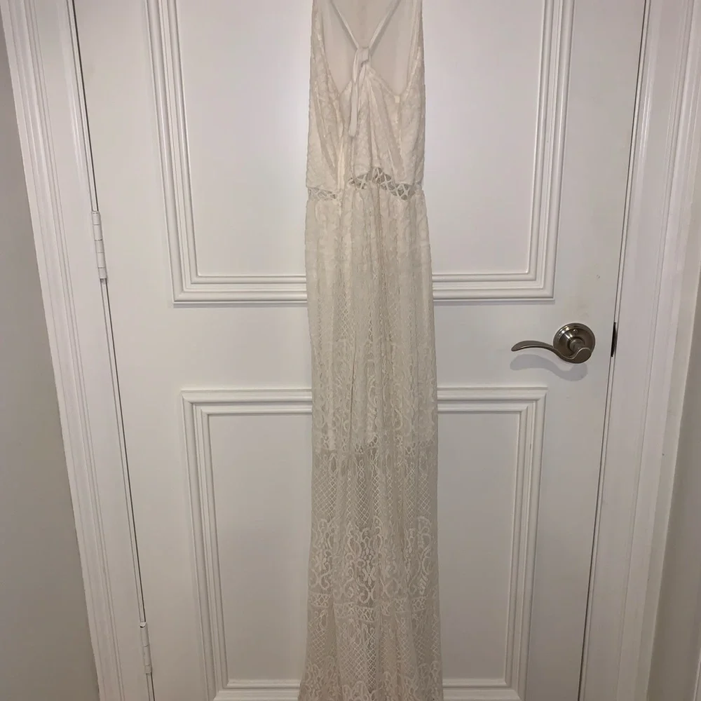 White Hollister Dress - Picture 2 of 3